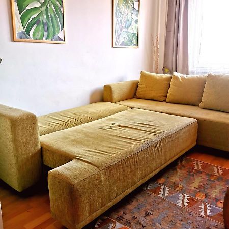 Cozyhome Retro Apartment บราติสลาวา ภายนอก รูปภาพ