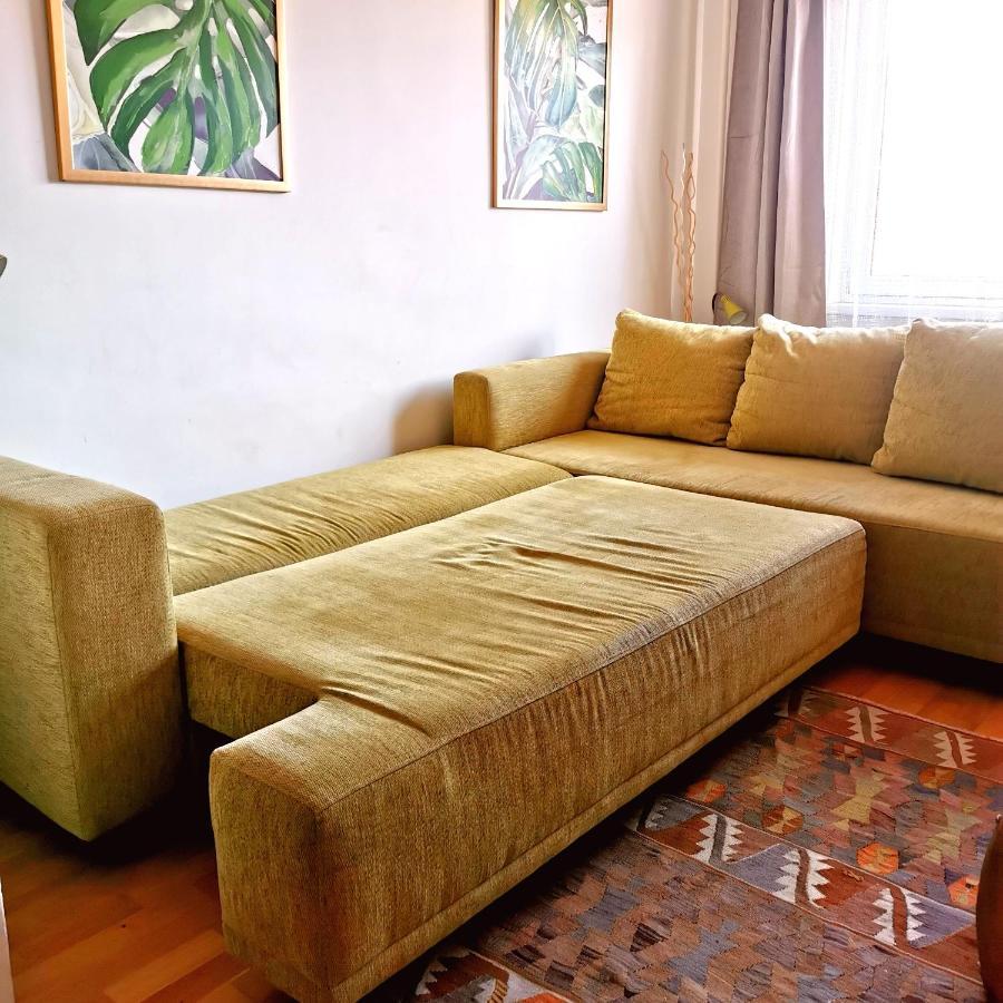 Cozyhome Retro Apartment บราติสลาวา ภายนอก รูปภาพ